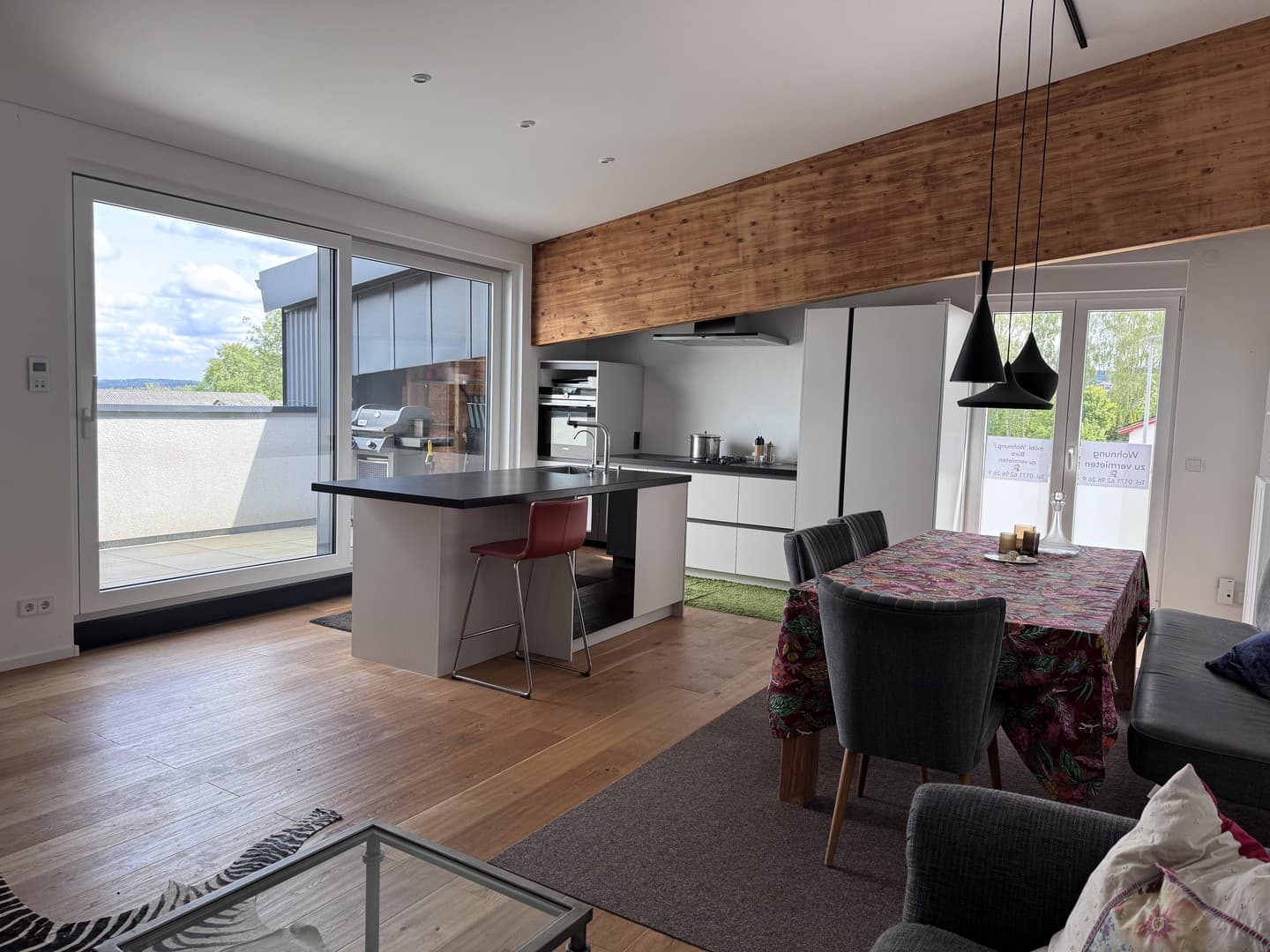 Exklusives Loft-Apartment mit Designküche, Klimaanlage, 2 Balkonen & Garage – 110 qm Wohnkomfort