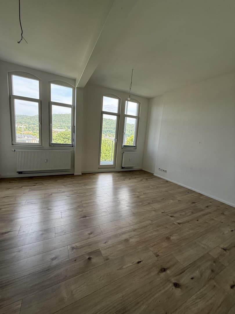 Exklusive 1-Zimmer-Wohnung mit Einbauküche und Balkon