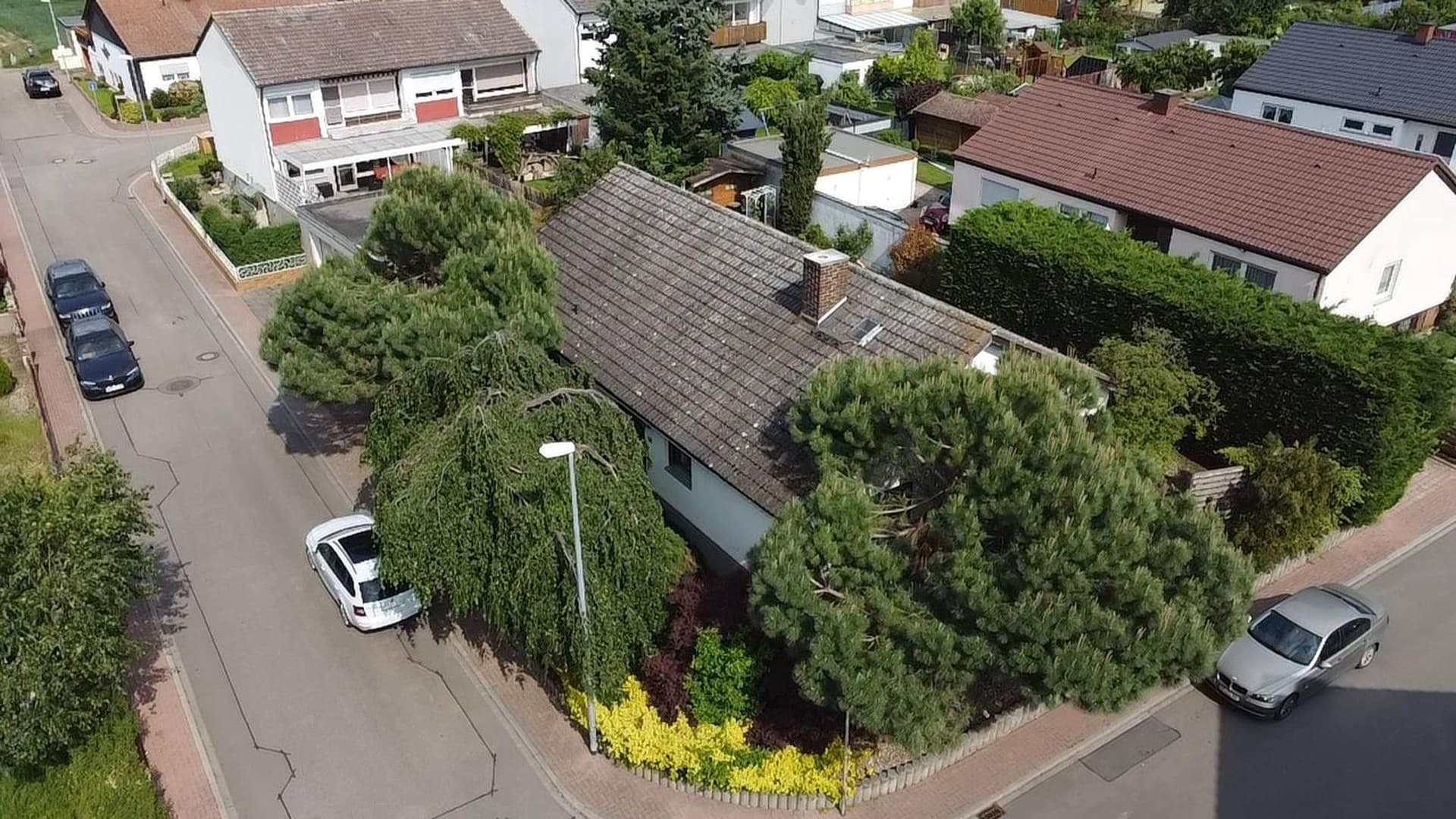Provisionsfreies Einfamilienhaus mit 594 m² Grundstück, Südgarten, Doppelgarage, Sauna