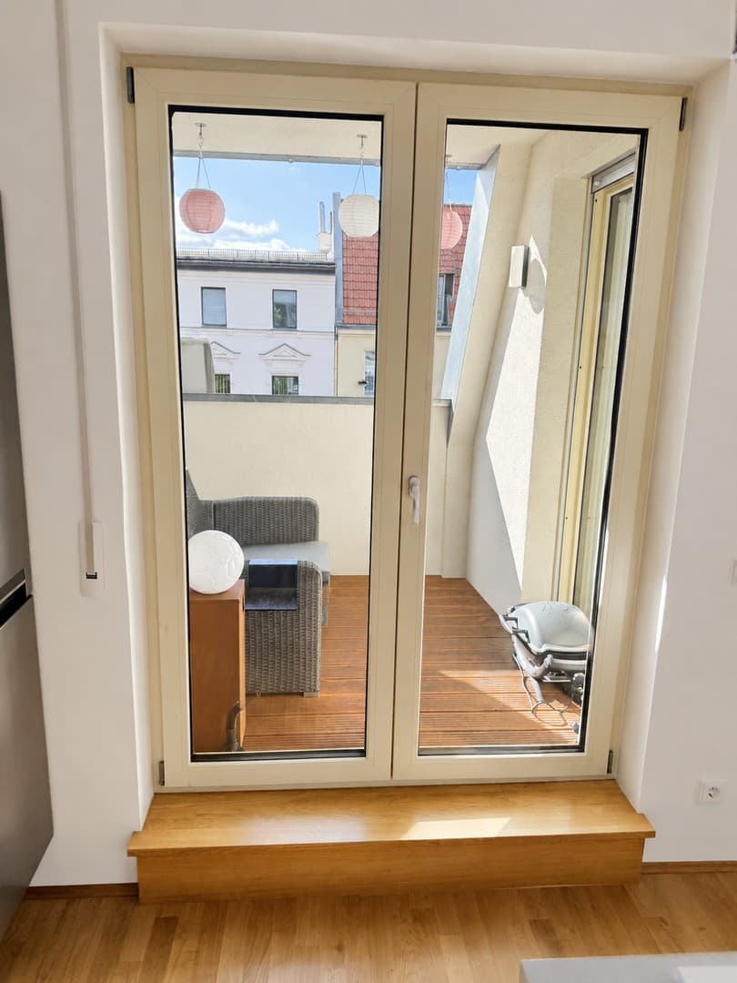 Penthouse-Feeling mit Dachterrasse, Aufzug & Klima – provisionsfrei von privat
