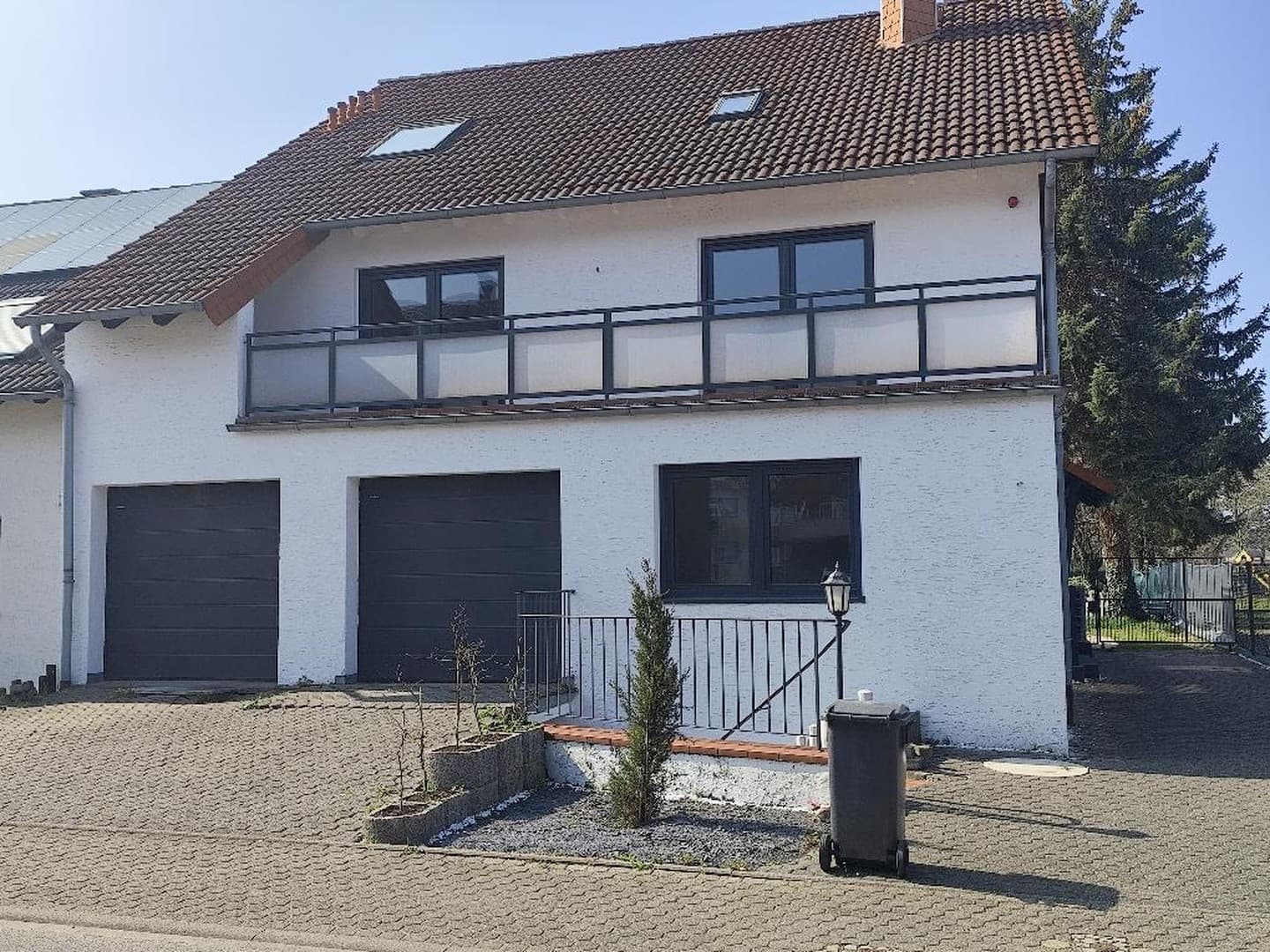 Privatverkauf - Mehrgenerationenhaus mit potential in Düren - Lendersdorf