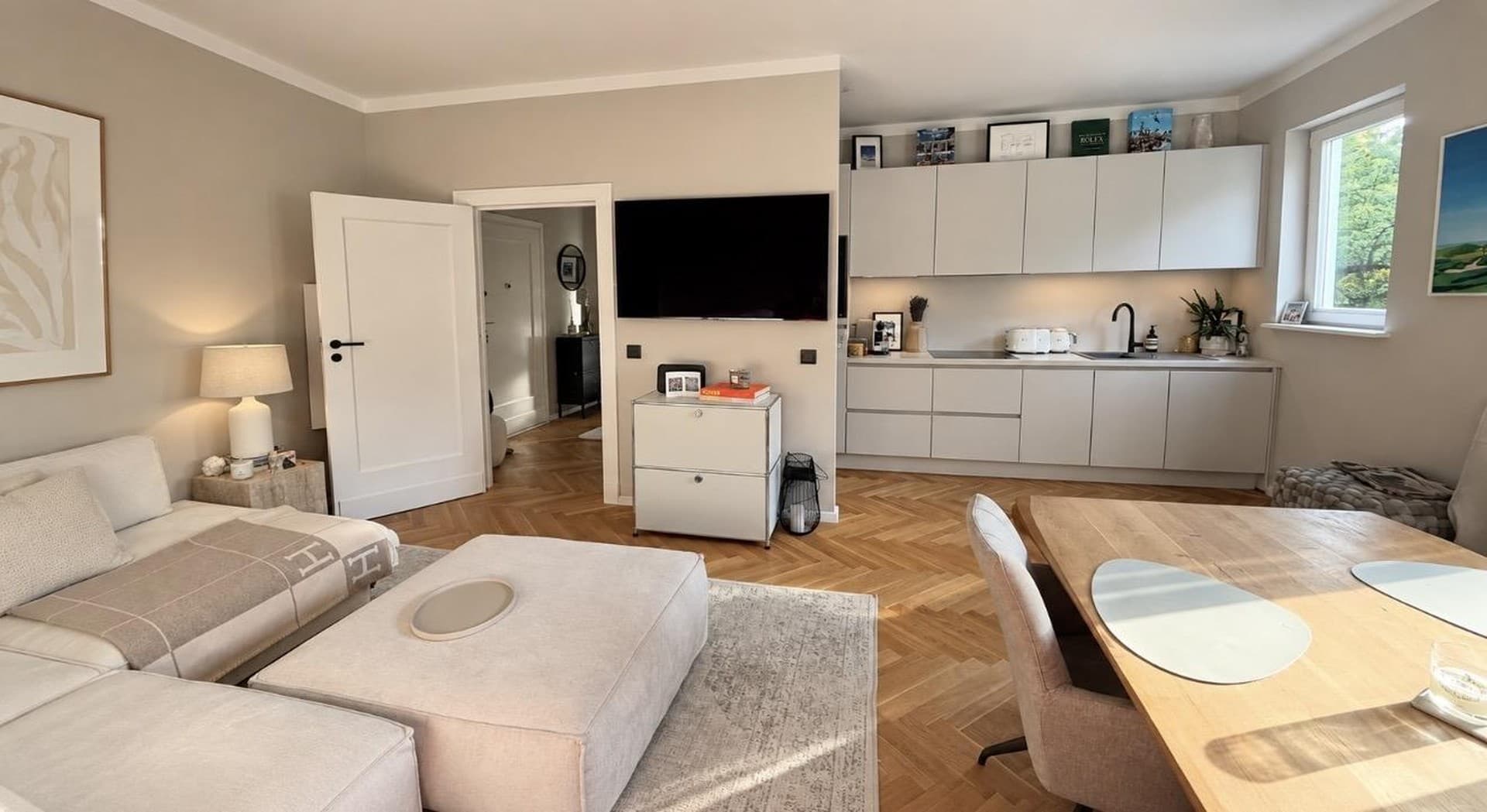 Exklusive 2-Zimmer Eigentumswohnung beim Olivaer Platz & Ku'damm zum direkten Losleben