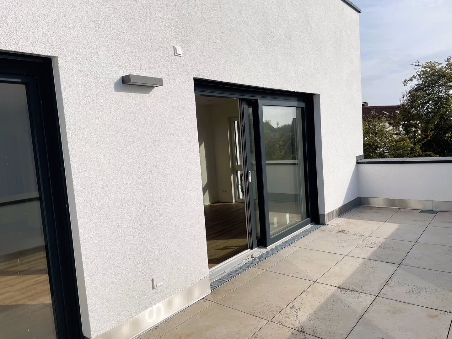 Erstbezug: Neubau 3 Zi., 74 m², Ingolstadt Südwesten, Einbauküche, TG-Stellplatz mit Wallbox