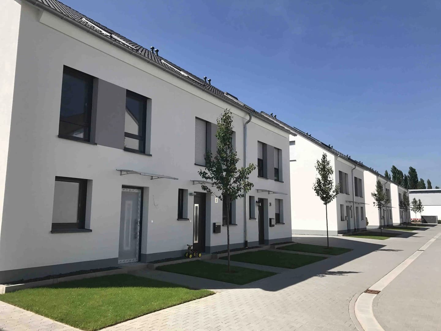 Modernes KfW-40-QNG-Massivhaus mit Garten – Top-Lage in Saulheim, PV & Wärmepumpe inklusive
