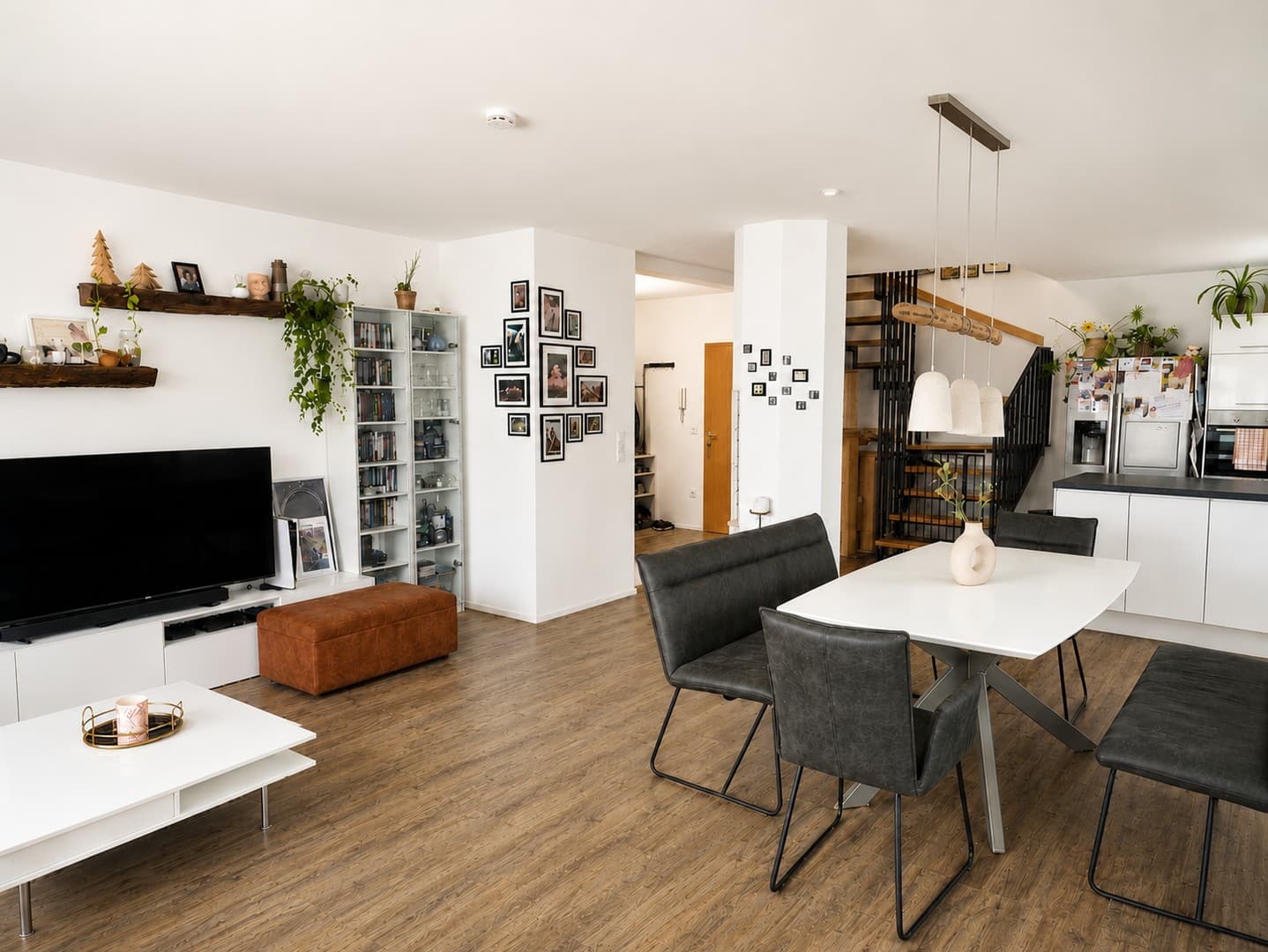 145m² Hausgefühl auf zwei Ebenen- 3 Schlafzimmer, 2 Bäder und 2 TG Stellplätze