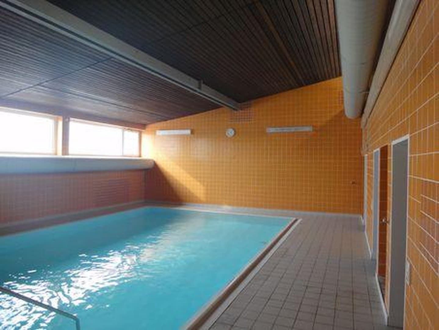 Freies Apartment, Schwimmhalle, Sauna, S-Bahn München, von privat