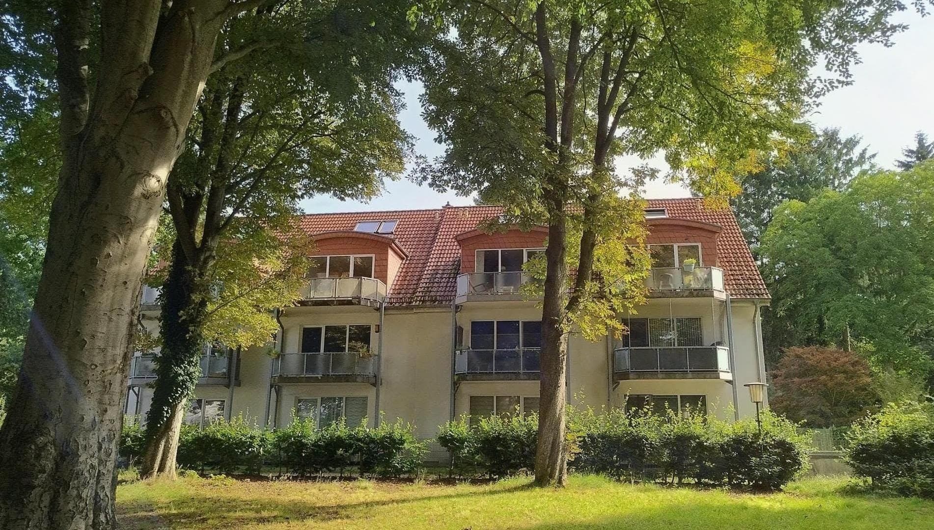 Charmante 3-Zi.- Maisonettewhg, TG-Stellplatz ,Garten, Balkon in grüner Lage von Hamburg Meiendorg
