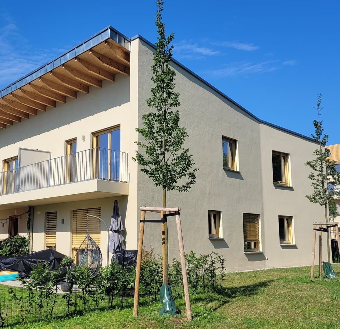 ERSTBEZUG – Traum am Cospudener See: 2-Raum-Wohnung mit Sonnenbalkon, EBK und TG-Stellplatz