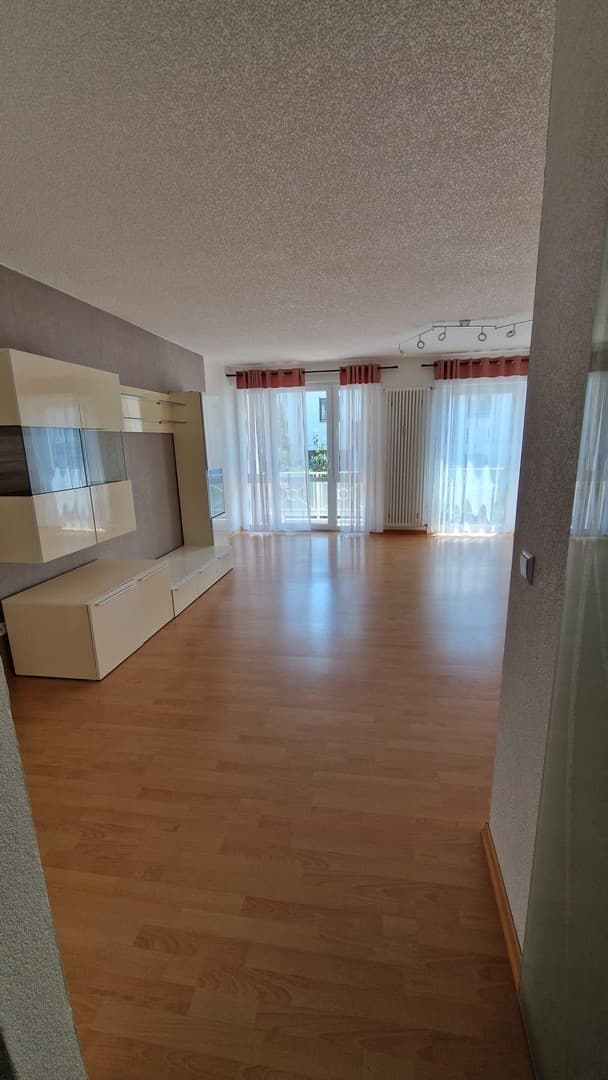 Einziehen & Wohlfühlen – sanierte 2-Zi.-Wohnung mit Südwest-Balkon, TG &Nolte-Küche in Baden-Baden