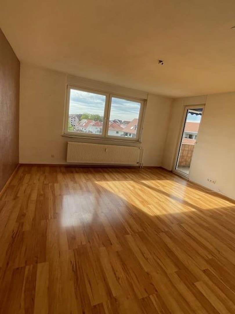 Provisionsfreie lichtdurchflutete 3-Zimmer-Wohnung mit Miele-Küche & Bergblick – sofort verfügbar!