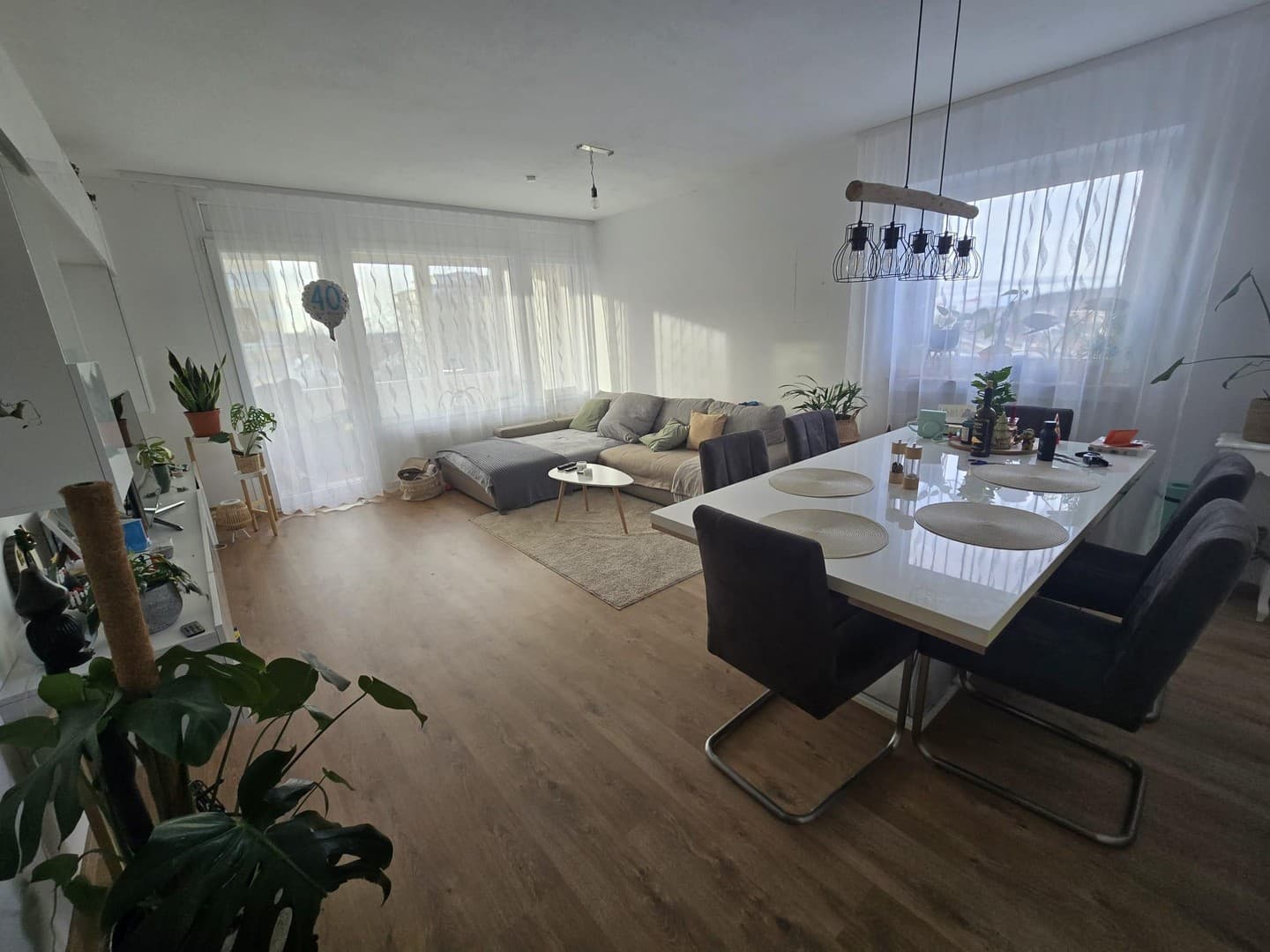 3 Zimmerwohnung mit Loggia zu verkaufen