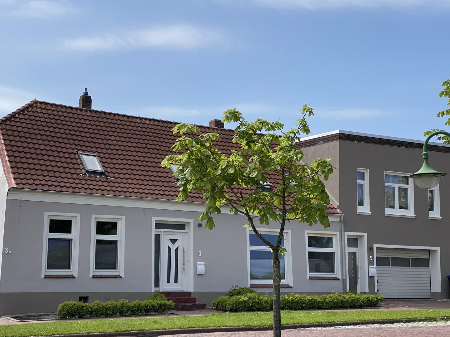 Haus mit 3 Wohneinheiten im Küstenort Hooksiel am historischen Hafen