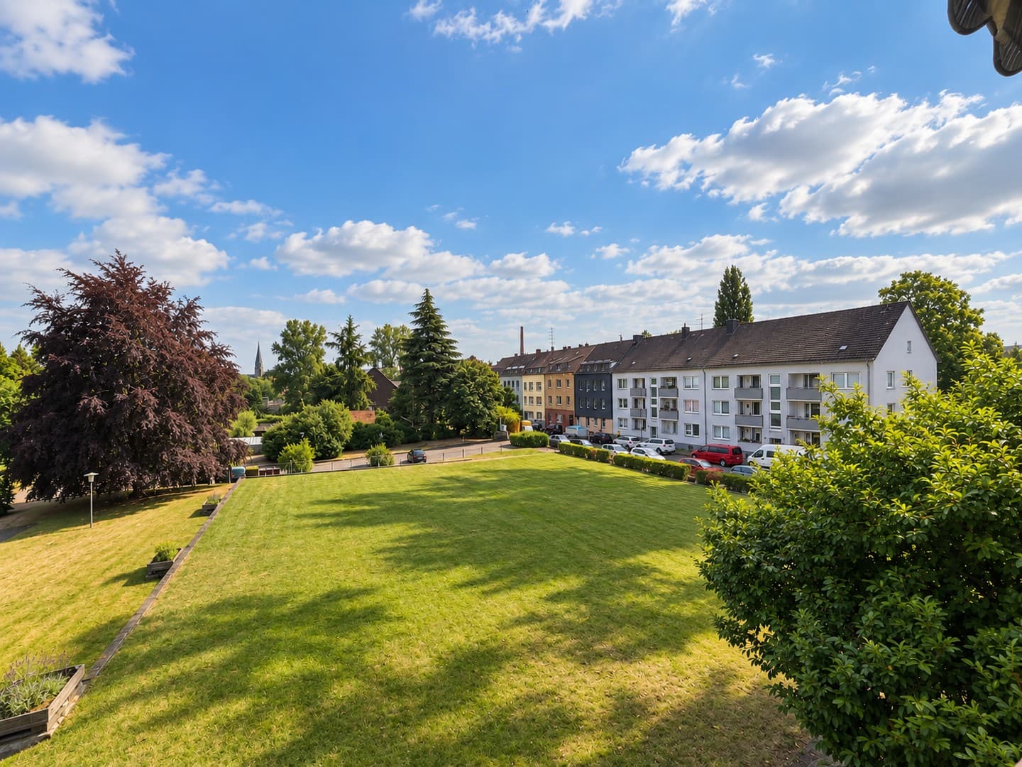 Moderne 2-Zimmer-Wohnung nach Sanierung mit Loggia und Tiefgaragenstellplatz