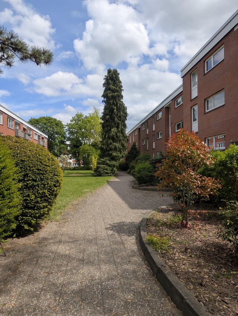Provisionsfreie 3,5-Zimmer-Wohnung in Glinde bei Hamburg mit Südbalkon, Keller & Garage (83 m²)
