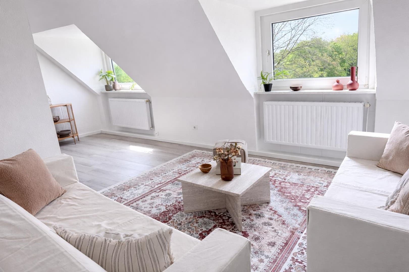 Selbst einziehen oder Kapitalanlage mit Vermietungsgarantie - Top moderne Wohnung