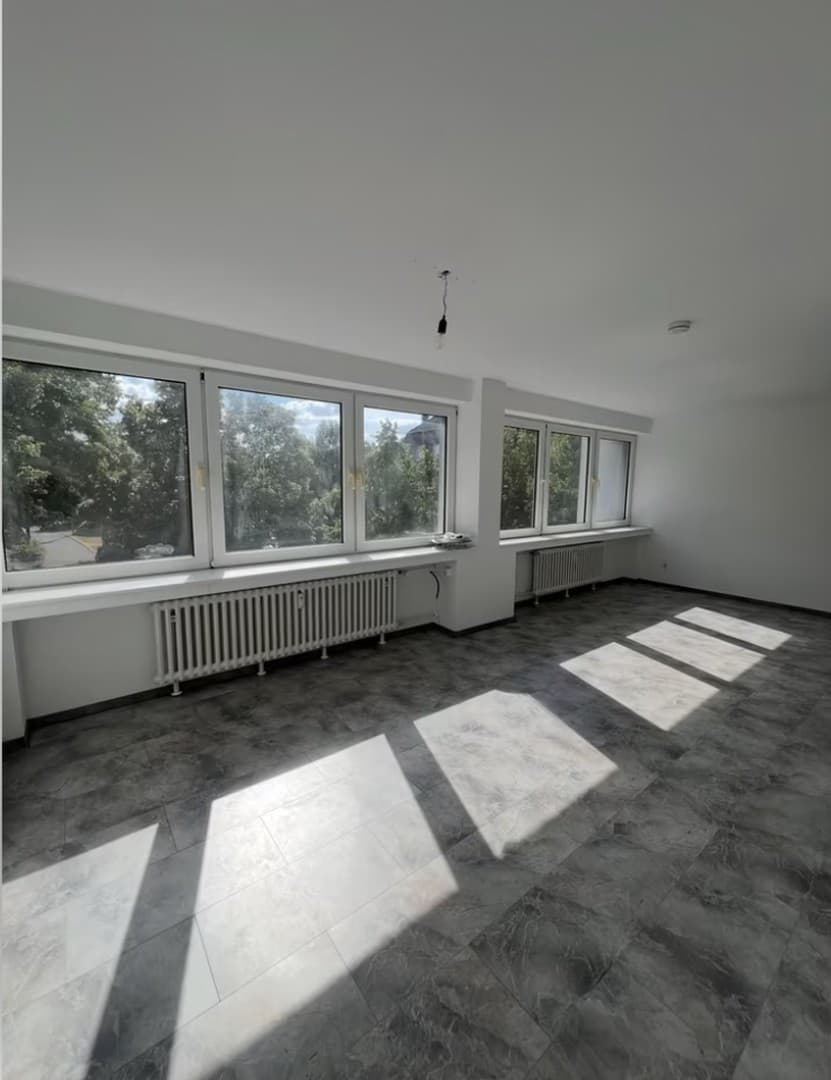 Schöne 96 m² Wohnung in ruhiger und zentraler Lage in Duisburg Rheinhausen