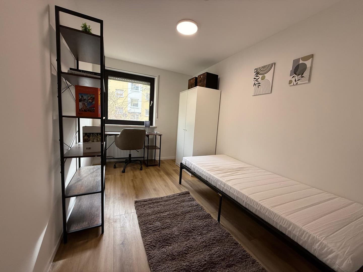 WG Zimmer in Toplage / Knorrstrasse / BMW
