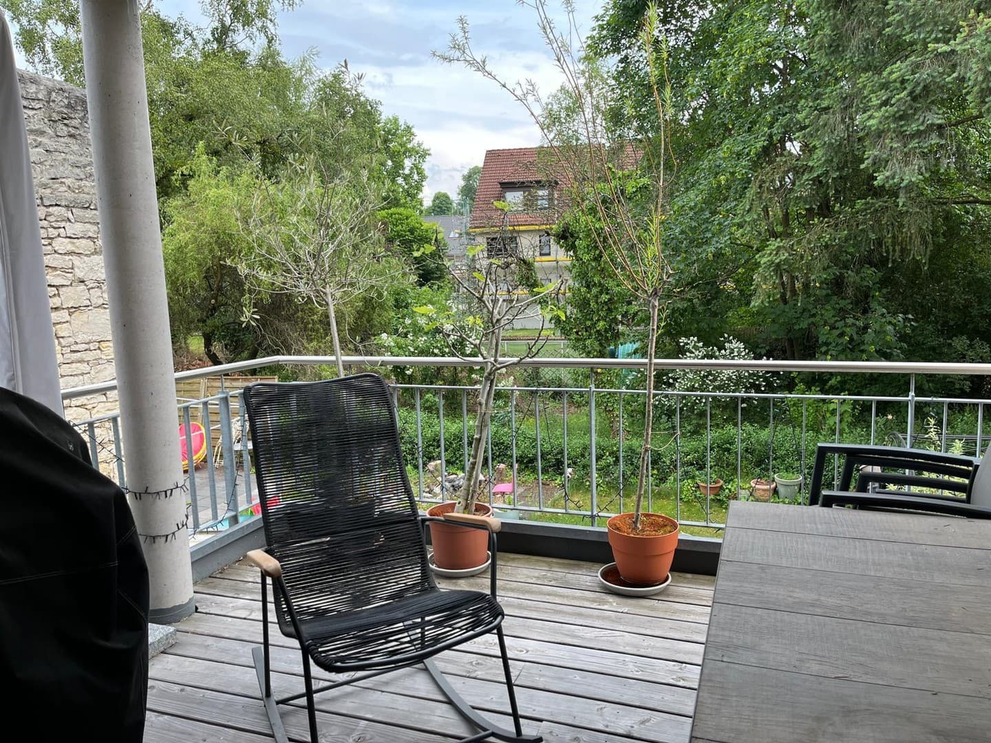 Wunderschöne Neubau Wohnung mit modernem Schnitt und schönem Balkon