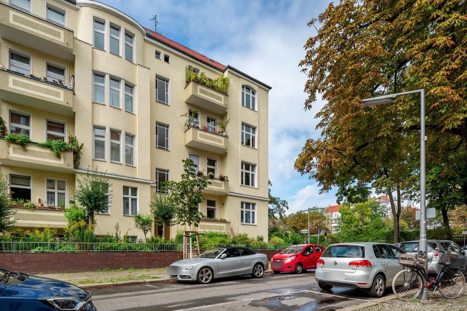 provisionsfrei & sofort frei: helle 3-Zimmer-Altbauwohnung in Friedenau mit flexiblem Grundriss