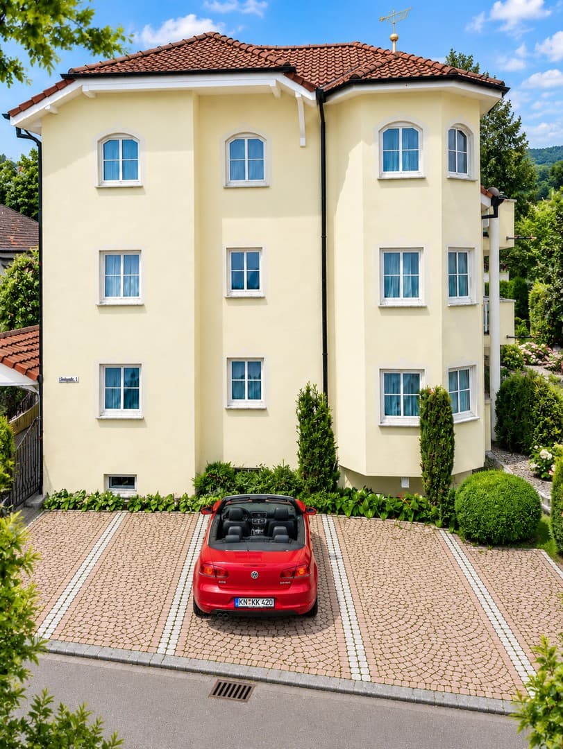 Charmante 3-Zimmer-Wohnung im mediterranen 6-Familien-Haus