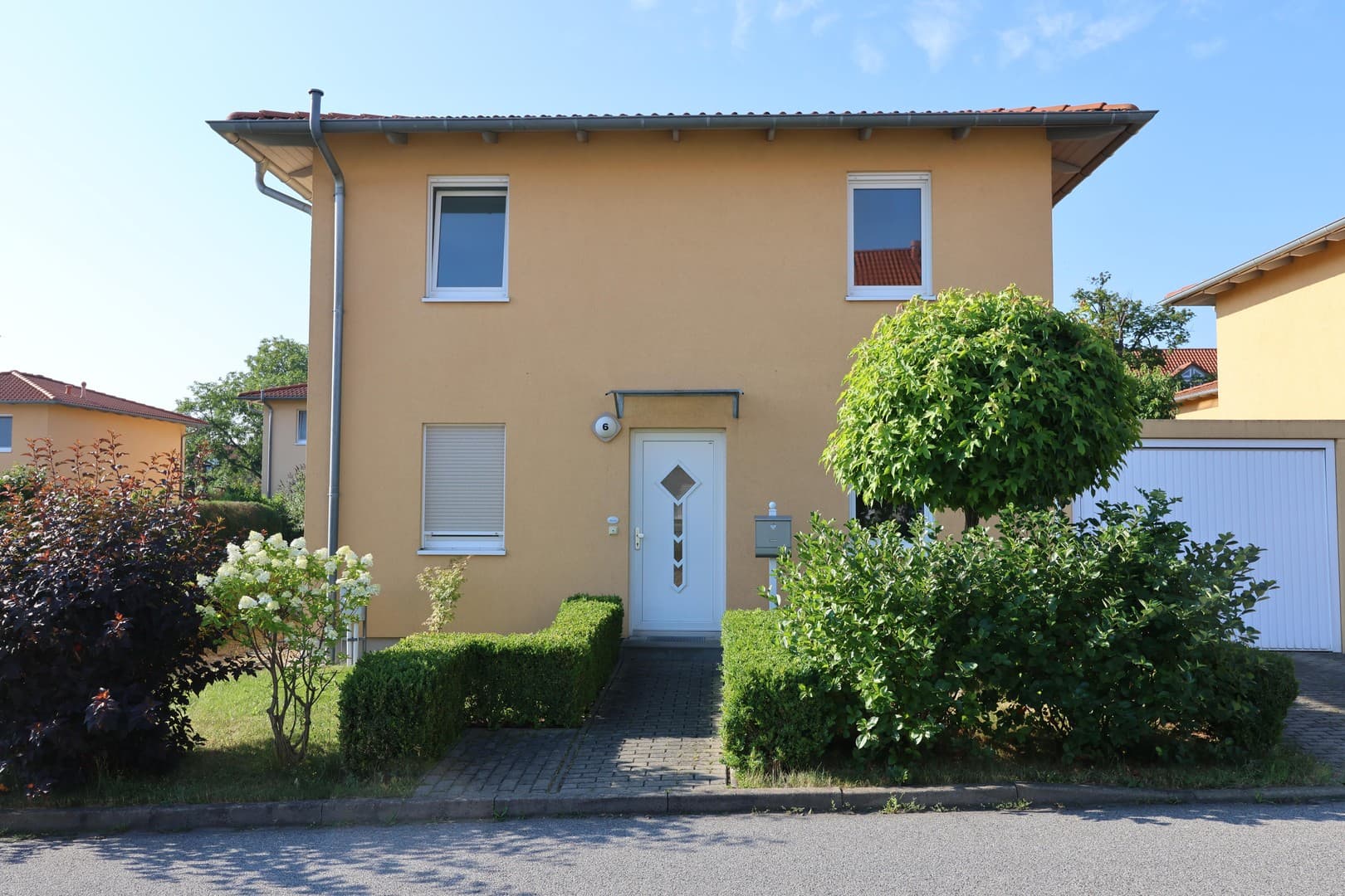 Modernes Einfamilienhaus in Dresden-Naußlitz – Garten, Garage & ruhige Sackgassenlage