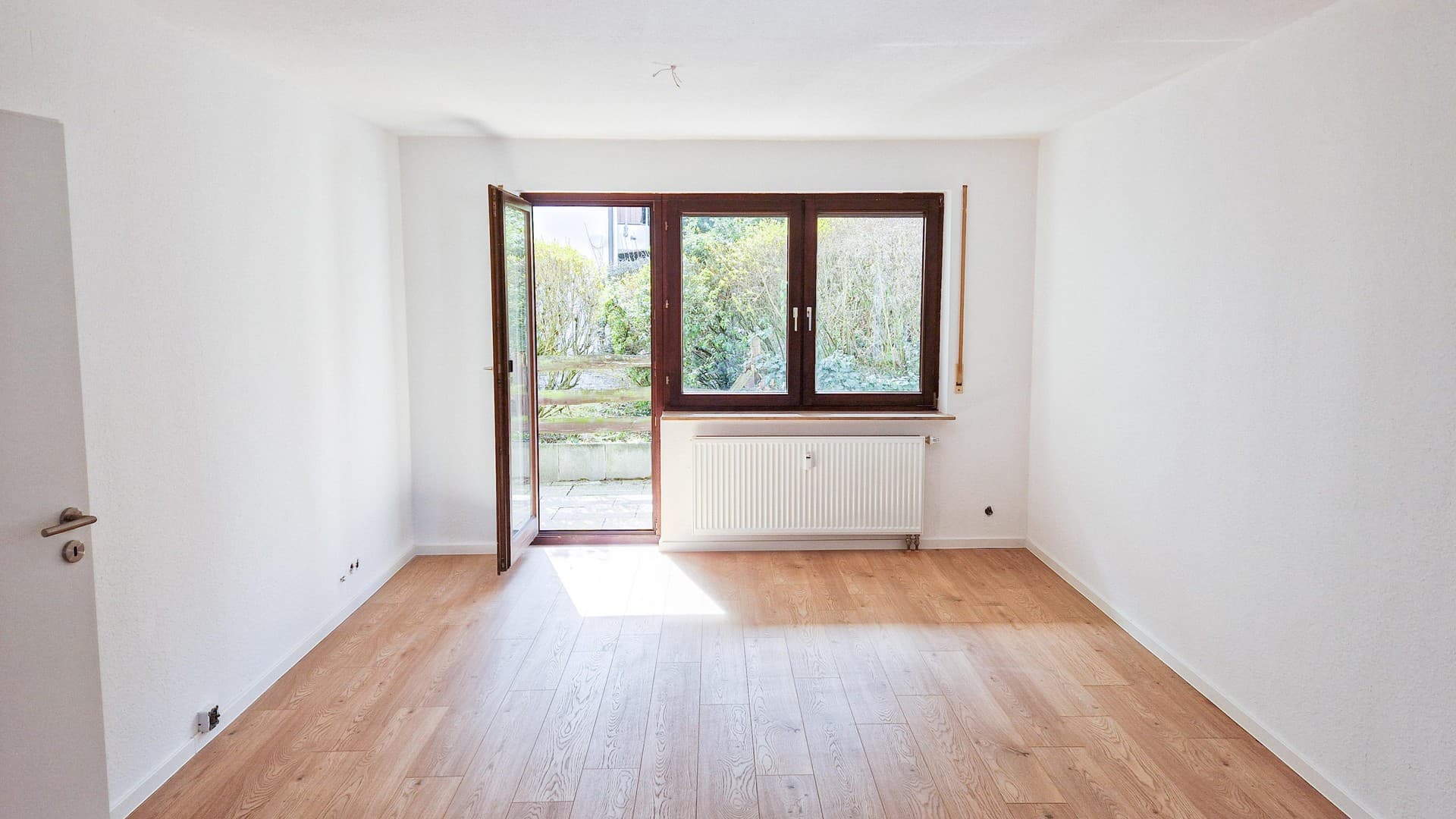 Renovierte 2-Zimmer-Wohnung in Korb mit Garagenstellplatz & Terrasse