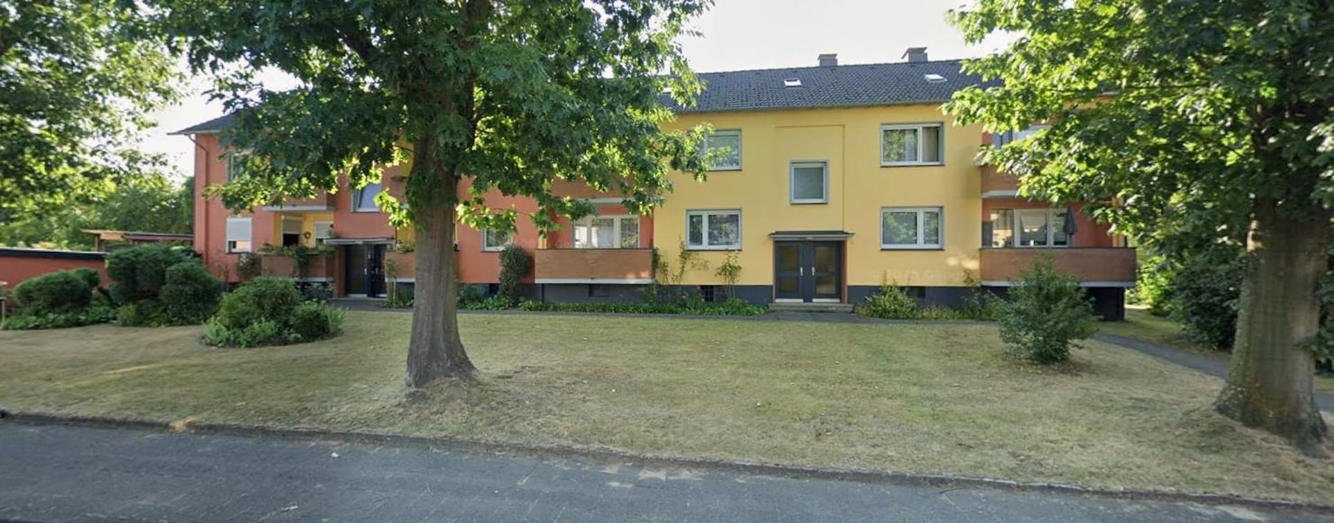 Gepflegte Wohnanlage mit 8 Wohneinheiten in Solingen-Ohligs – provisionsfrei