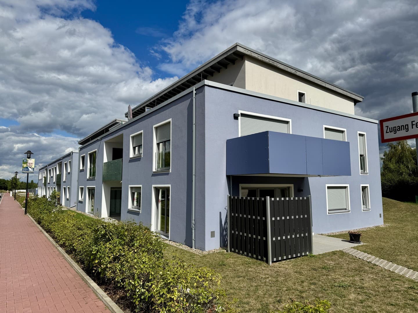 Neuwertige ETW in Mehrgenerationenhaus m. Garage, altengerecht u. barrierefrei