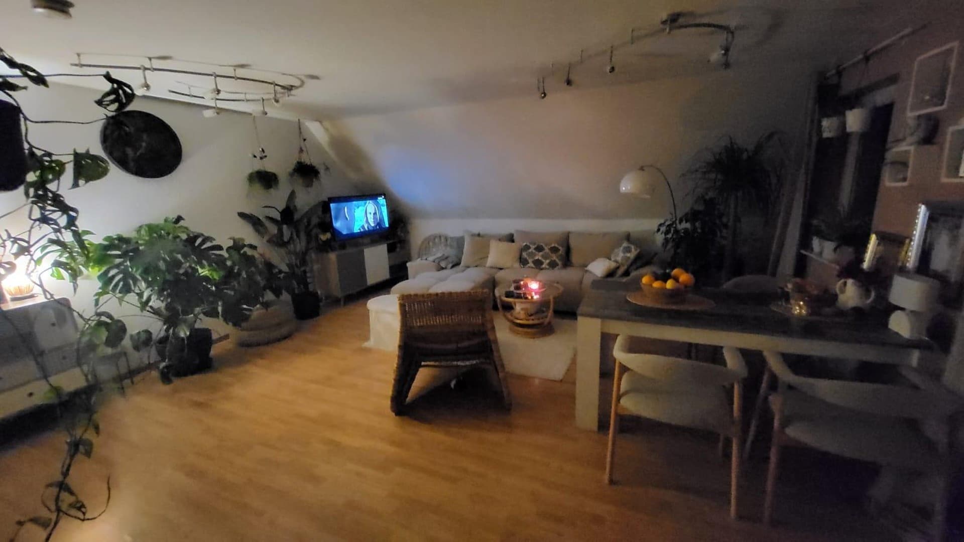 Gepflegte 2-Zimmer-Maisonette Wohnung in Frankfurt-Sossenheim