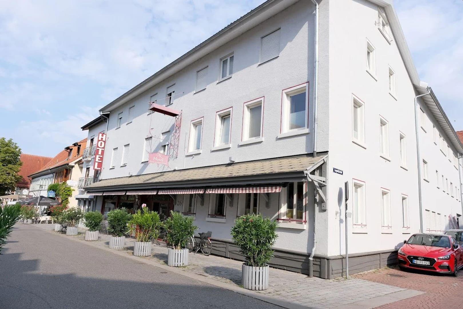 Wohn-und Geschäftshaus mit Entwicklungspotenzial in Top-Lage, Zentrum