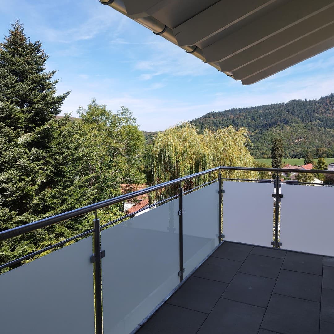 2-Zimmer-Erstbezug im Holzmassivhaus – mit Balkon & hochwertige Ausstattung