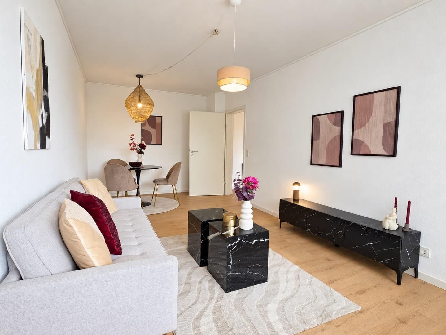 Sanierte 2-ZKB mit Balkon, Aufzug & Stellplatz in Saarbrücken - St. Arnual