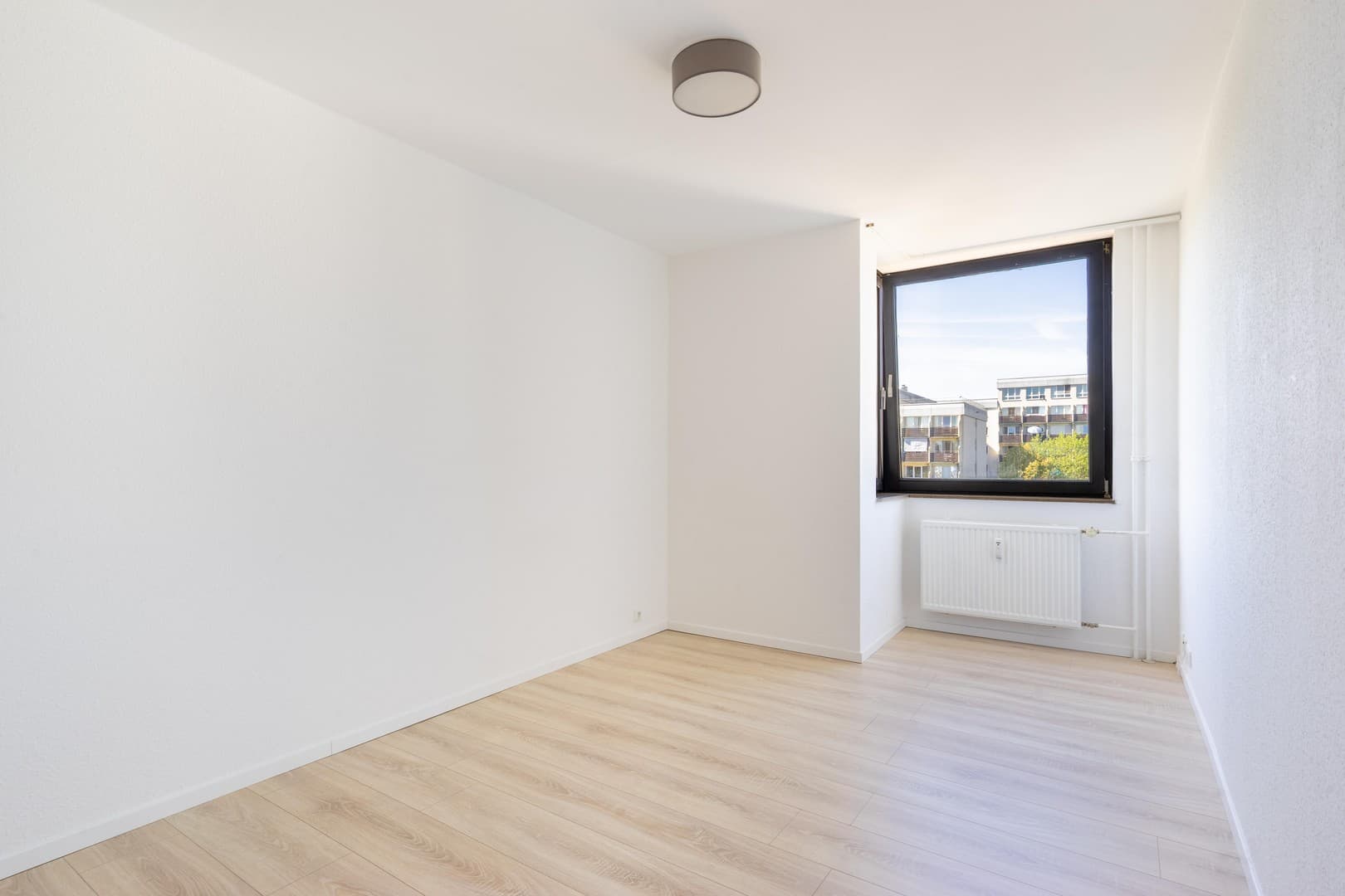 Apartment+Stellplatz Mainz: Kapitalanlage, Eltern & Selbstnutzer – LEER & PROVISIONSFREI!