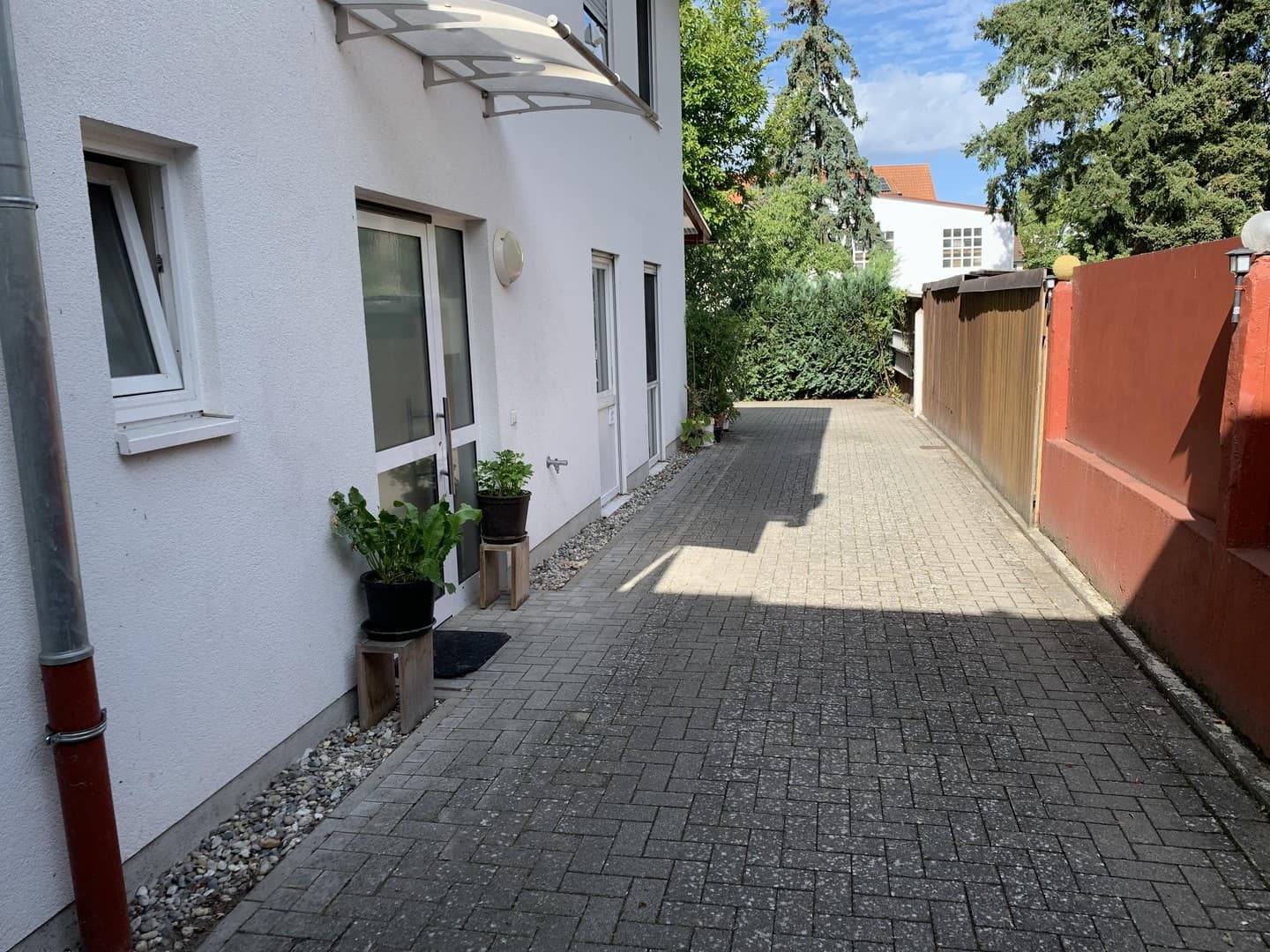 Grosszügige 2-Zimmerwohnung, ruhig gelegen