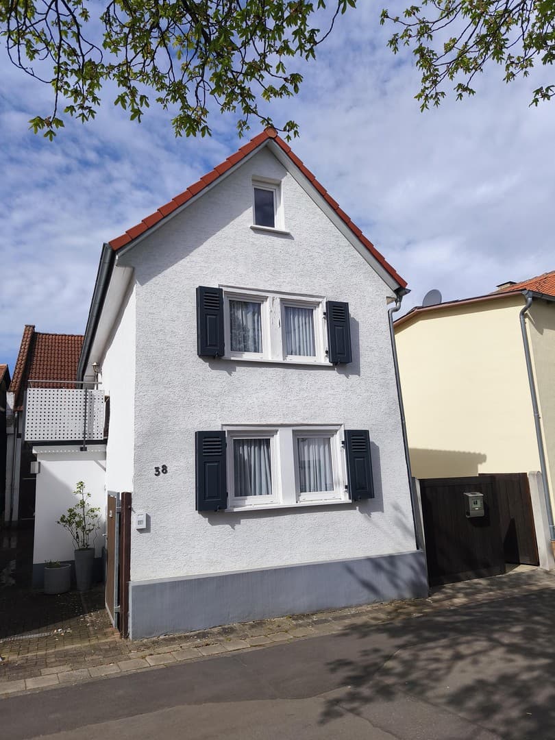 Charmantes Einfamilienhaus mit Scheune und Nebenräumen im Herzen von 61239 Ober-Mörlen zu verkaufen