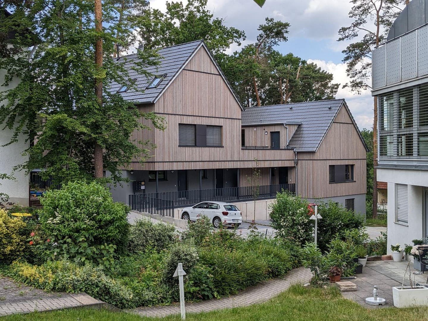 5-Zimmer Wohnung in ökologischem Holzhaus
