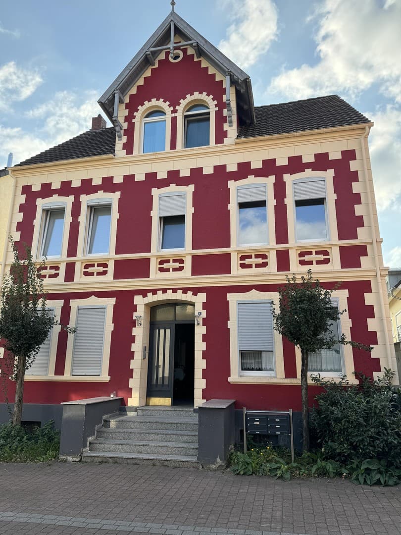 6-Familienhaus in Bad Lippspringe – provisionsfrei mit Entwicklungspotenzial