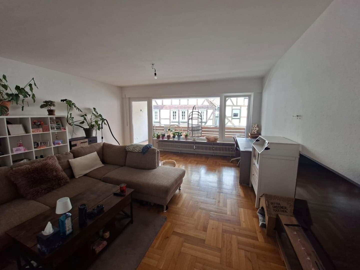 Großzügige 2-Zimmer-Wohnung mit Balkon & Parkett – ca. 91 m² zentral in Schotten