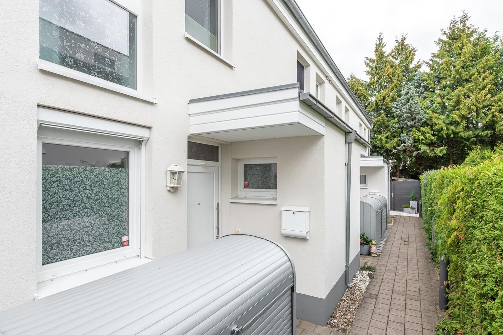Zentrales und energieeffizientes Townhouse mit Tiefgarage und Keller