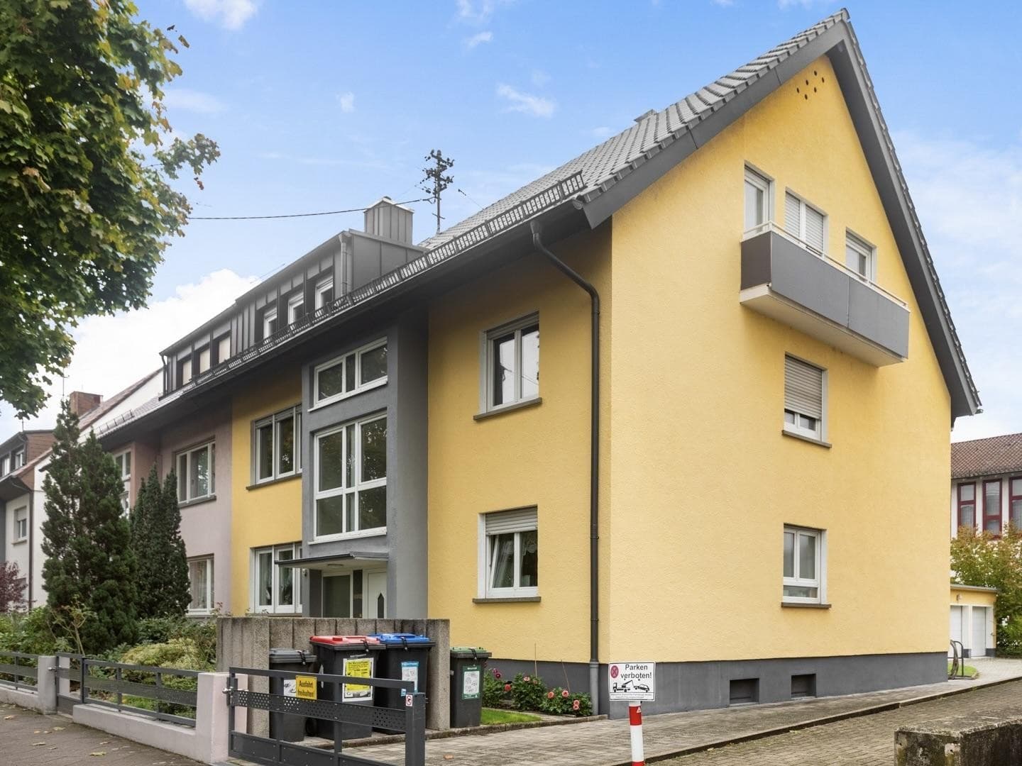Großzügige 2,5-Zimmer-Wohnung mit Südost-Balkon und Vollbad