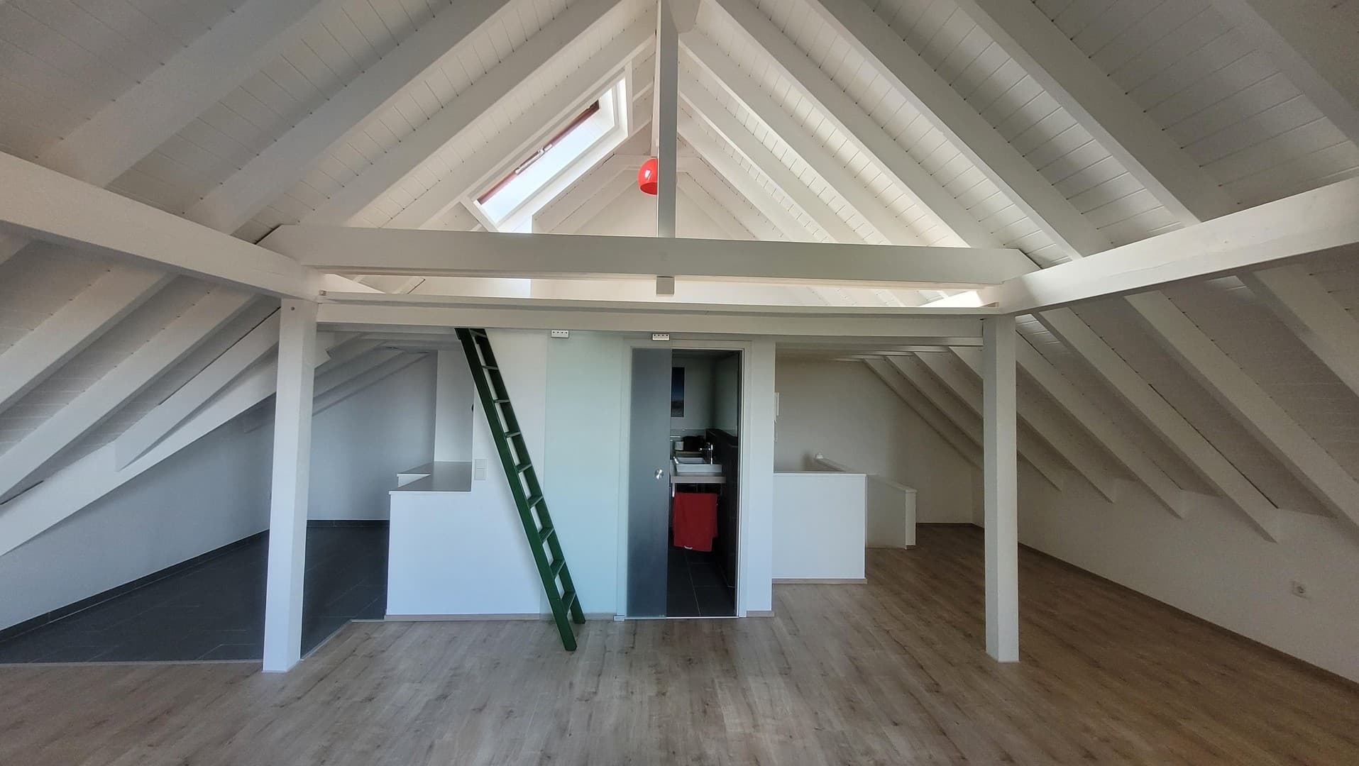 Moderne Maisonette „Am Weinfass“: Komplett renoviert mit flexiblem Wohnkonzept