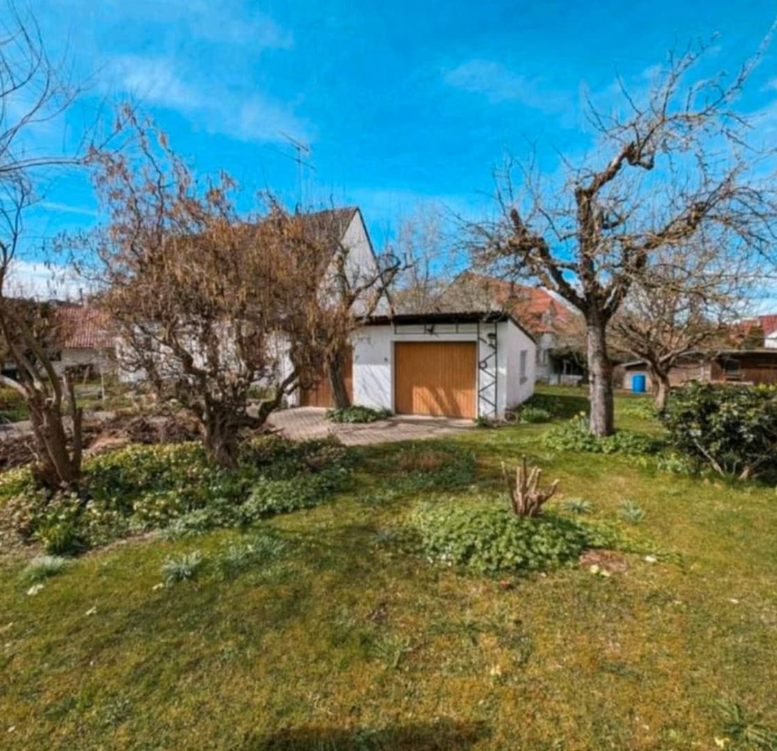 Idyllisches Haus mit 2 vollwertigen Wohnungen, 2 Bädern & 2 Küchen auf 1.000 m² Traumgrundstück