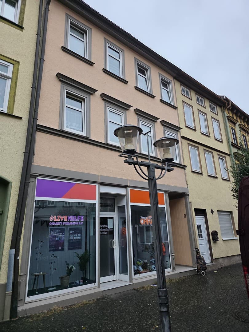 Wohn und Geschäftshaus grundlegend saniert