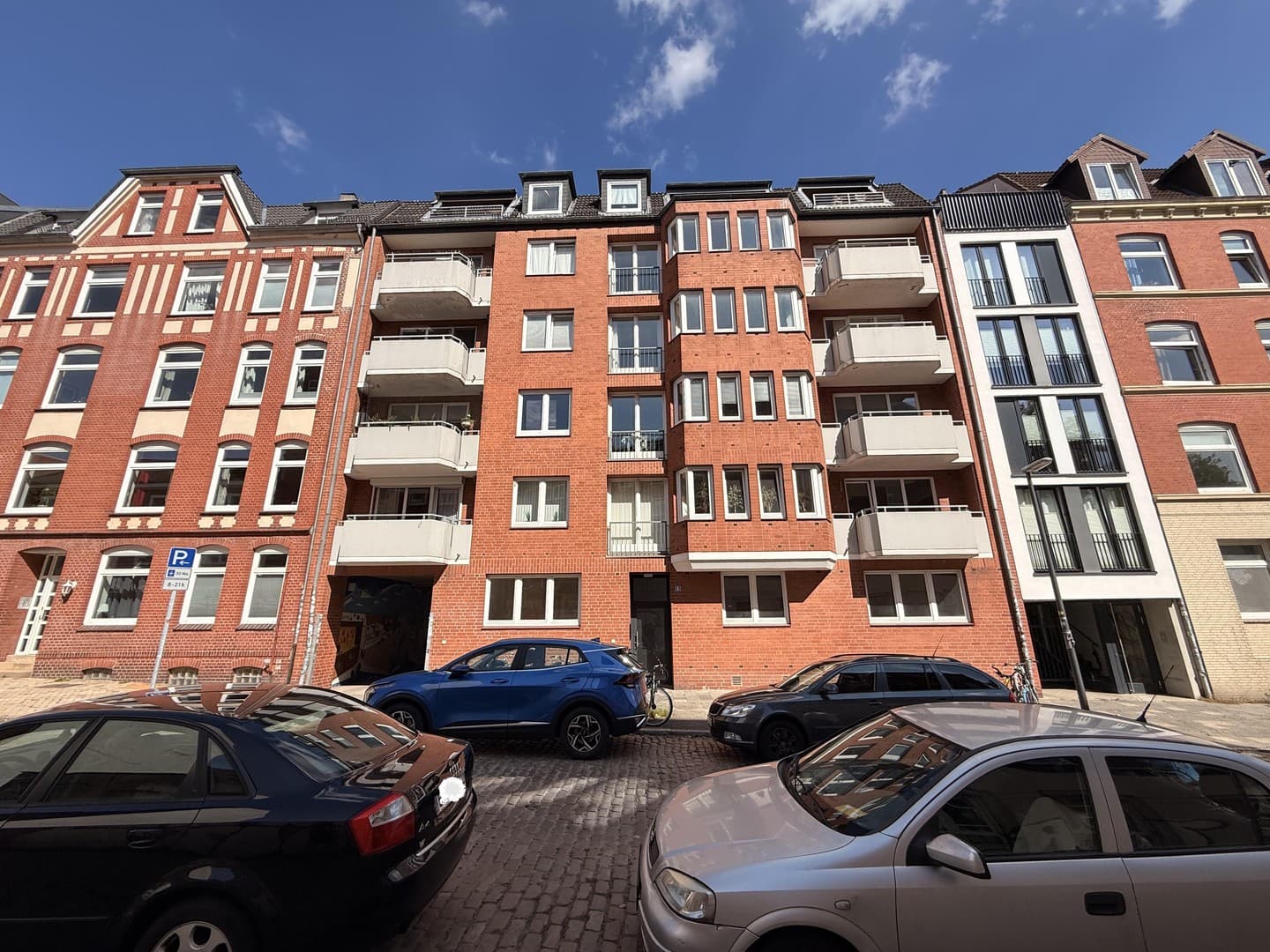 Provisionsfreie frisch renovierte EG-Wohnung mit Stellplatz nahe Wilhelmplatz und Schreventeich