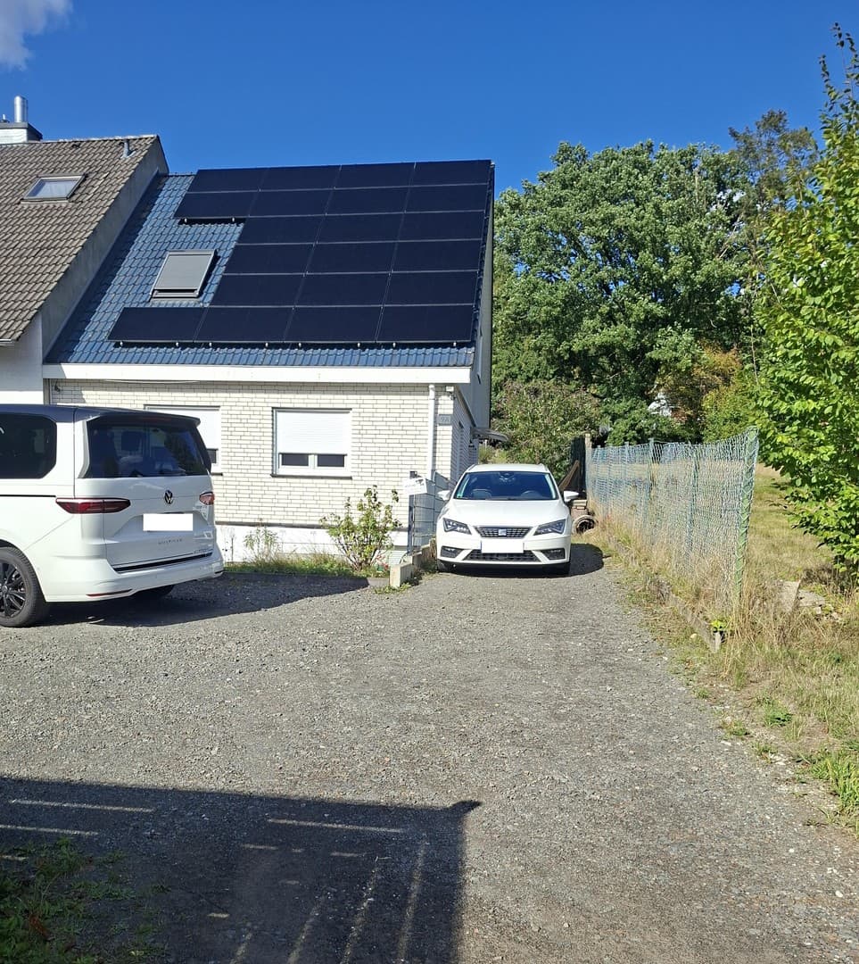 Modernisiertes Einfamilienhaus mit Wärmepumpe, großer PV-Anlage und großzügigem Grundstück