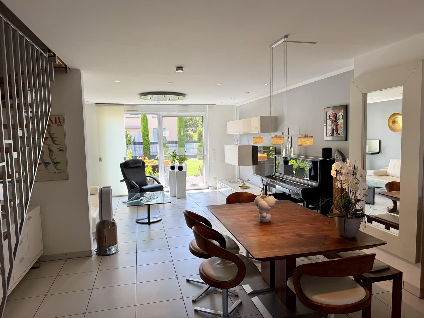 Provisionsfrei: Reihenendhaus, großer Garten & Dachterrasse, gut ausgestattet & gepflegt