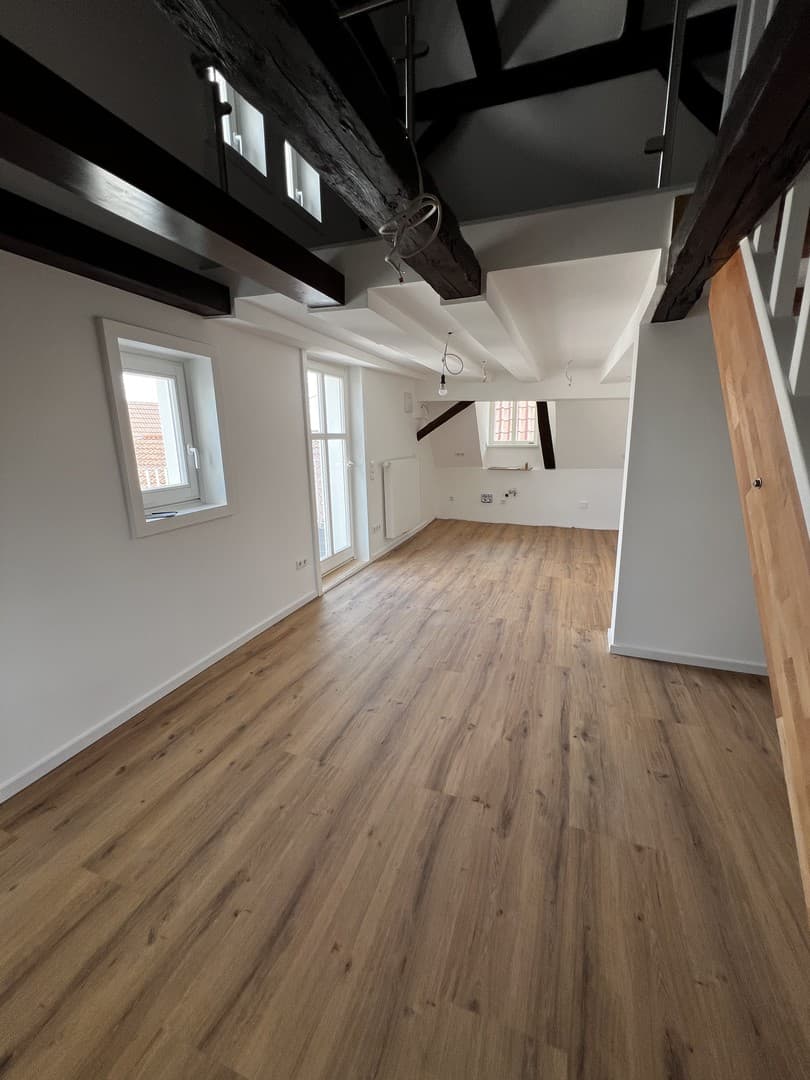 Charmante 2-Zimmer-Wohnung im Denkmalobjekt – 75 m², ab sofort verfügbar