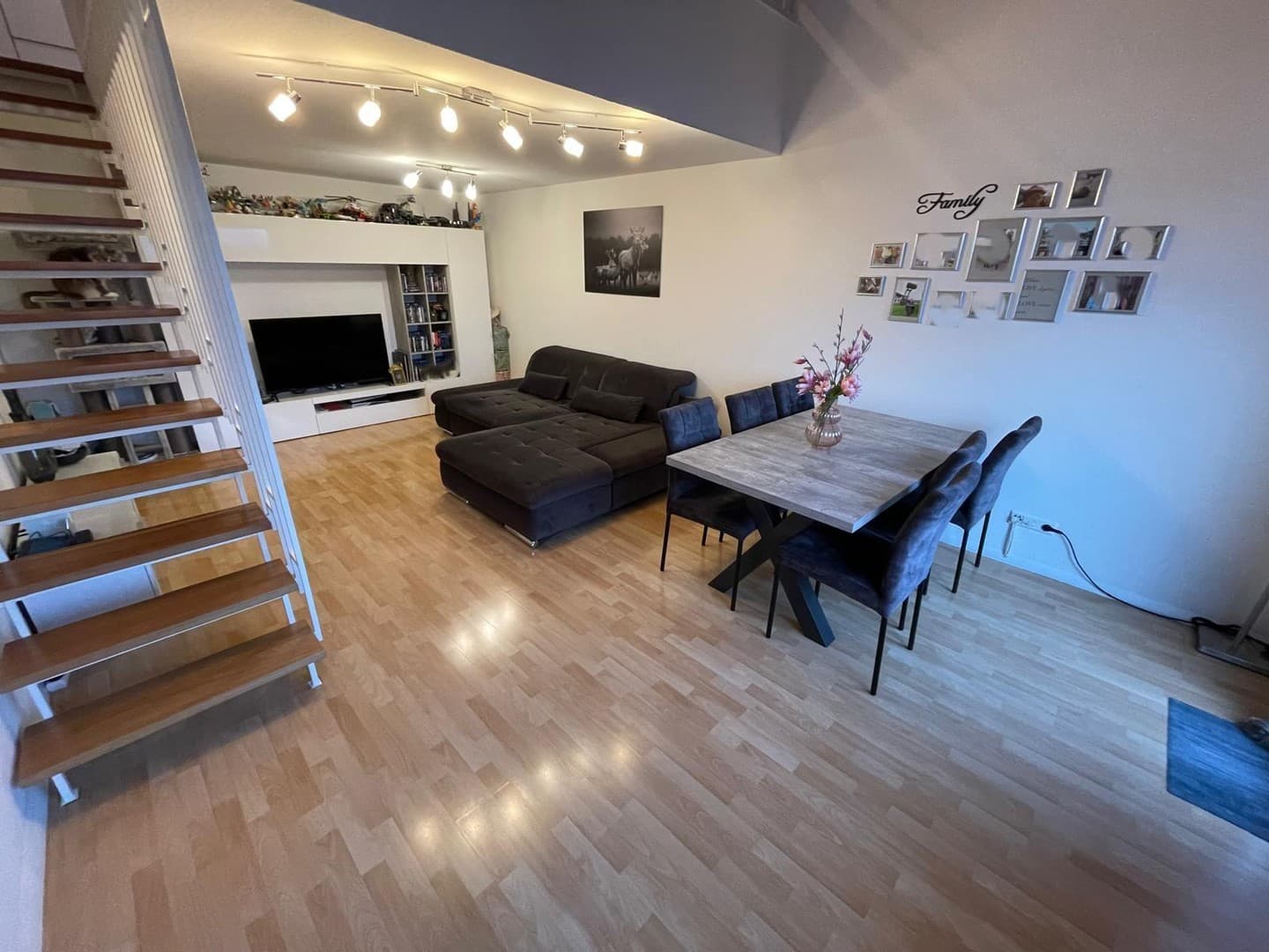 Rheinfelden- Nollingen Maisonettewohnung (inkl. Tiefgaragenstellplatz und Einbauküche)