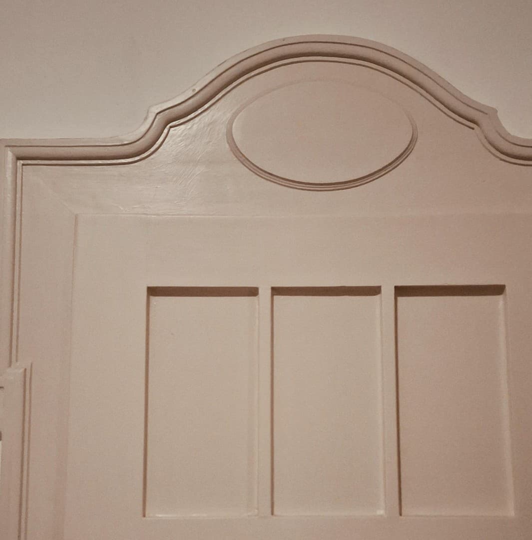 Altbau-Charme in grüner Nebenstr. Unmittelbare S- und U-Bahn-Nähe
