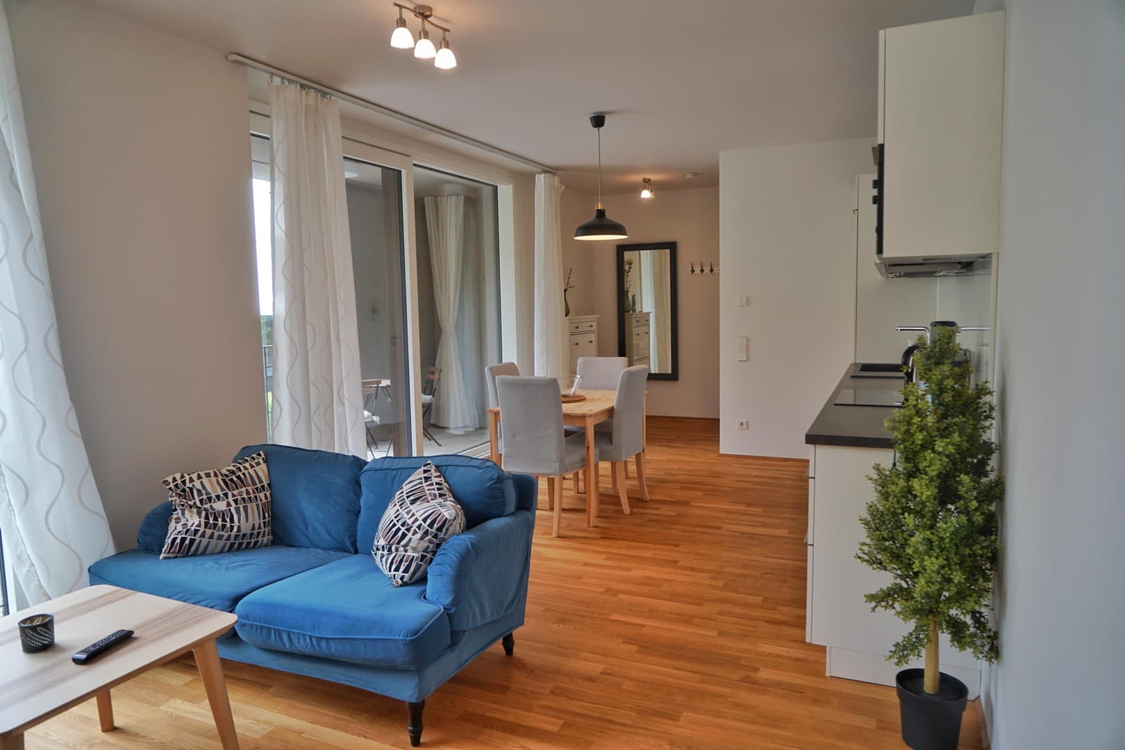 Schöne 3-Zimmer-Wohnung mit Loggia im „Villengarten"
